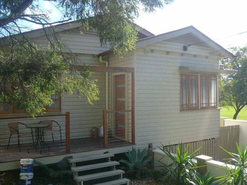 2/27 Cameron Street, Fairfield QLD 4103