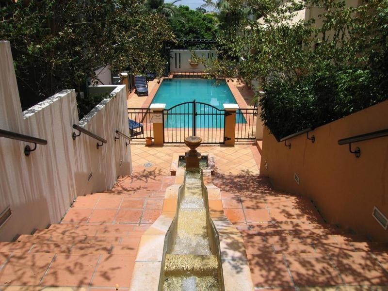 42/2 St Pauls Tce, Spring Hill QLD 4000