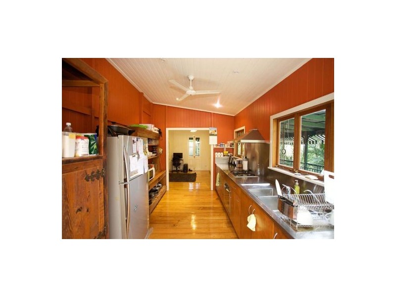 56 Lindon St, Dutton Park QLD 4102