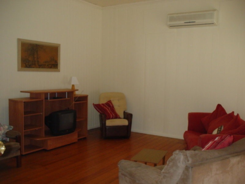 43 Gloucester St, Highgate Hill QLD 4101