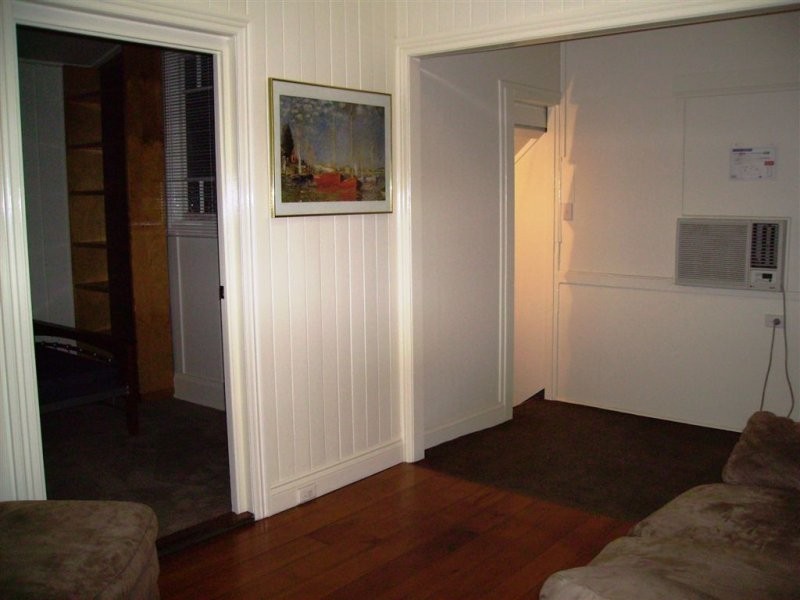 43 Gloucester St, Highgate Hill QLD 4101