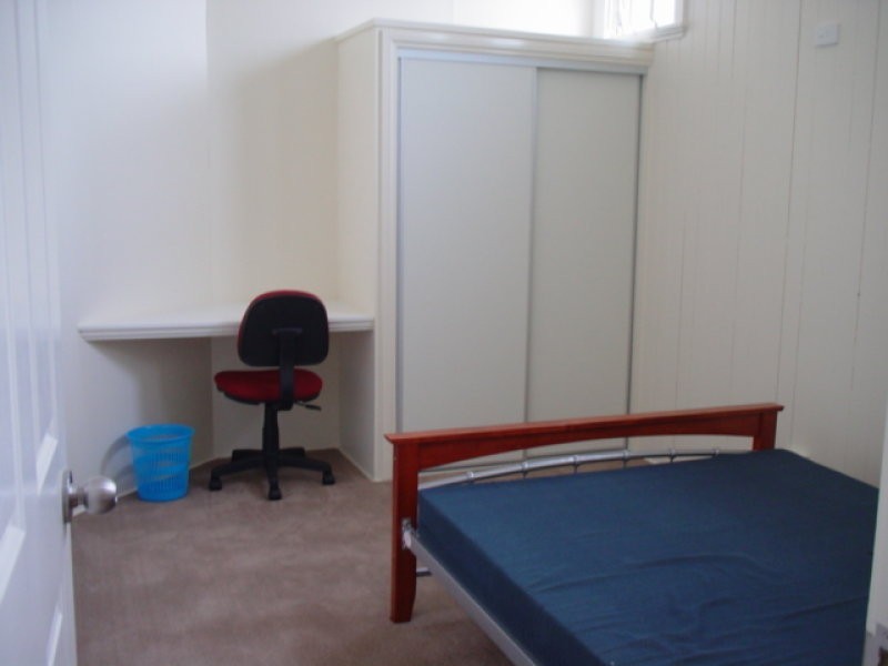 43 Gloucester St, Highgate Hill QLD 4101