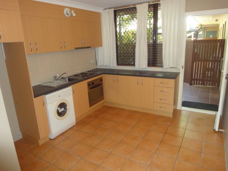 2/25 Dudley St, Highgate Hill QLD 4101