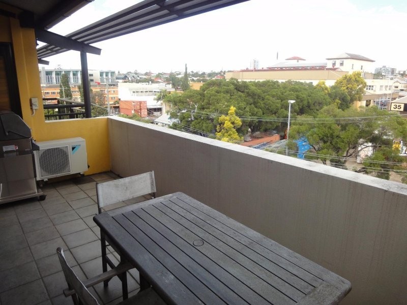 36/32 Mollison St, West End QLD 4101