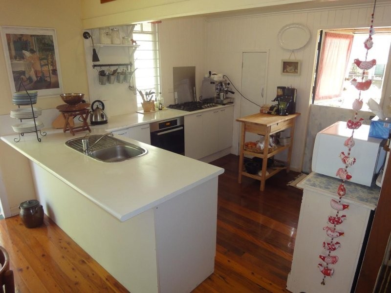 10 Hove St, Highgate Hill QLD 4101