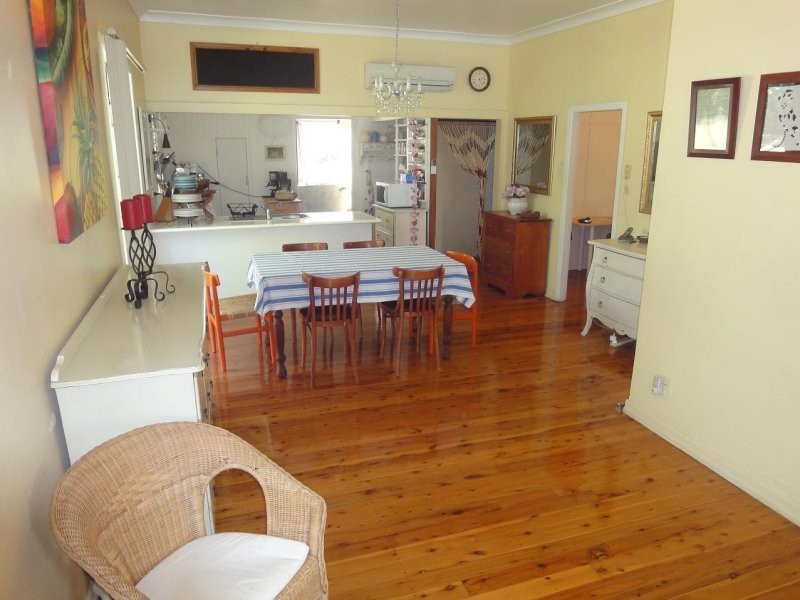 10 Hove St, Highgate Hill QLD 4101