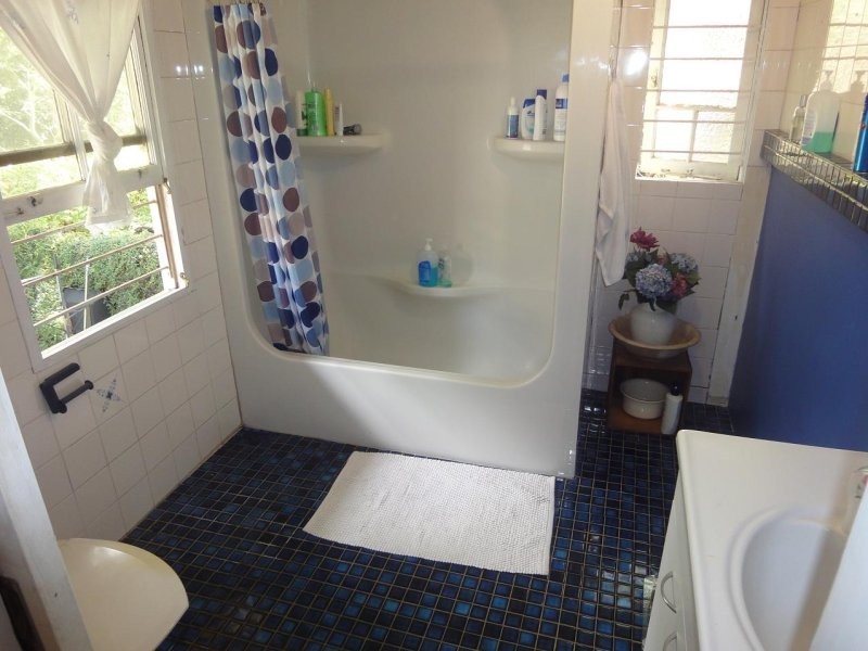 10 Hove St, Highgate Hill QLD 4101