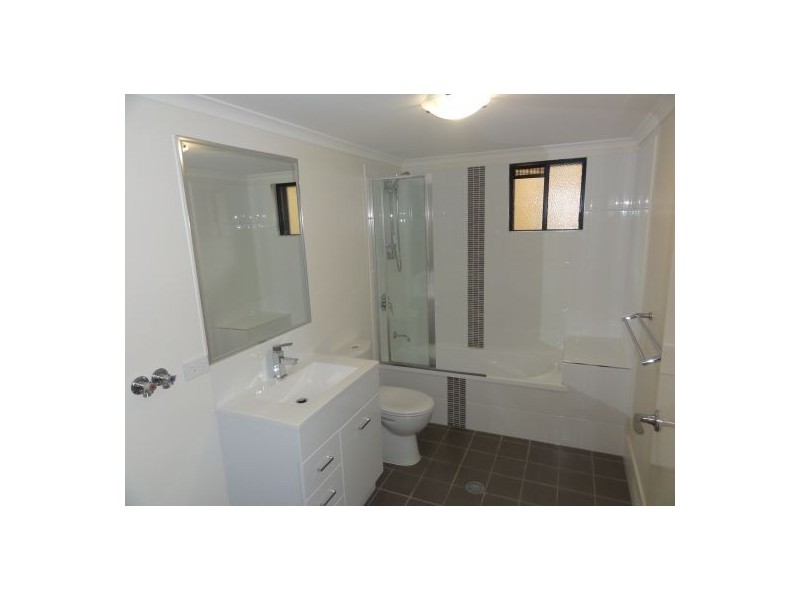 2 26-28 Bradley Avenue, Kedron QLD 4031