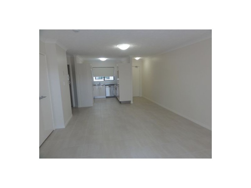 2 26-28 Bradley Avenue, Kedron QLD 4031