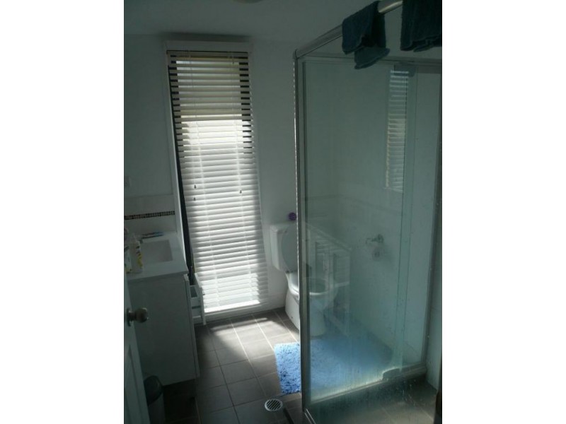 2/27 Cameron Street, Fairfield QLD 4103