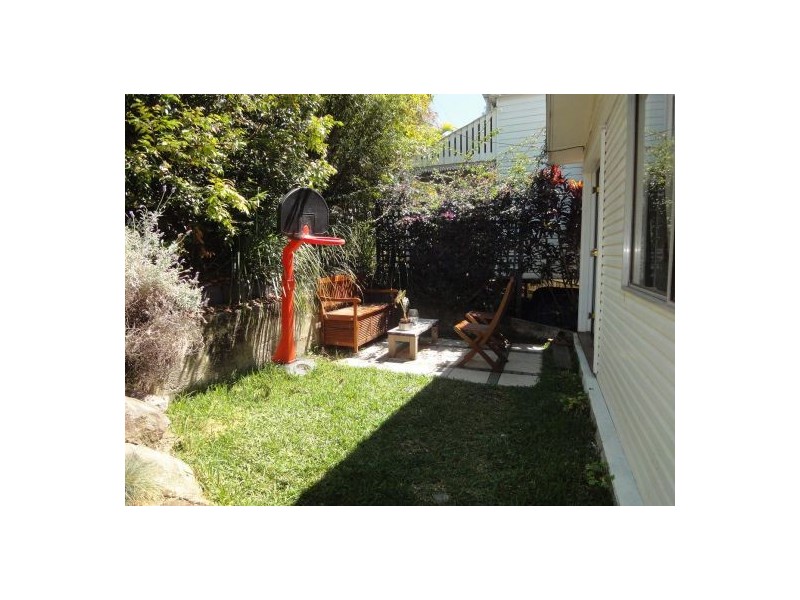 33 Wahcumba St, Dutton Park QLD 4102