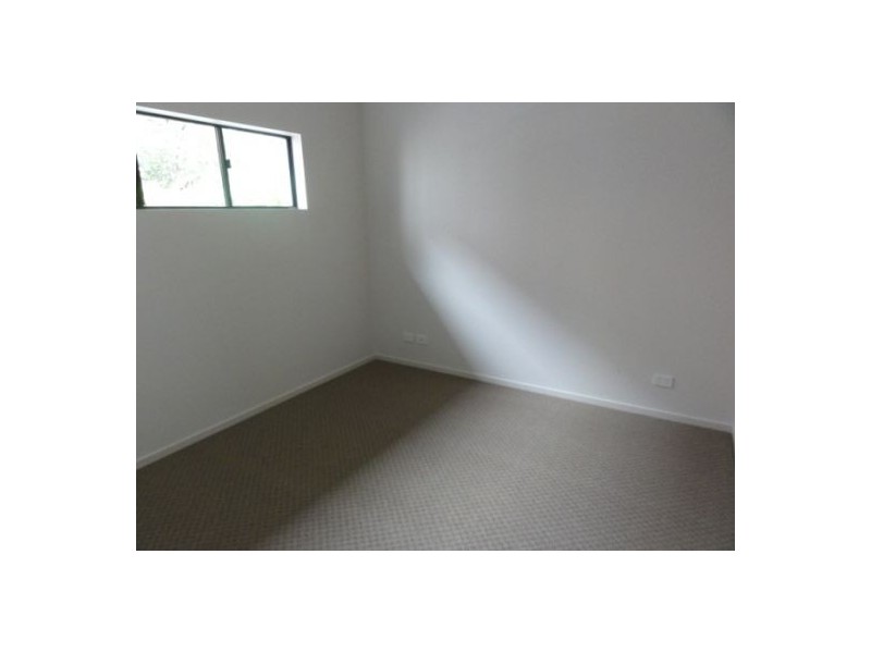 6 Lutana Street, Stafford QLD 4053