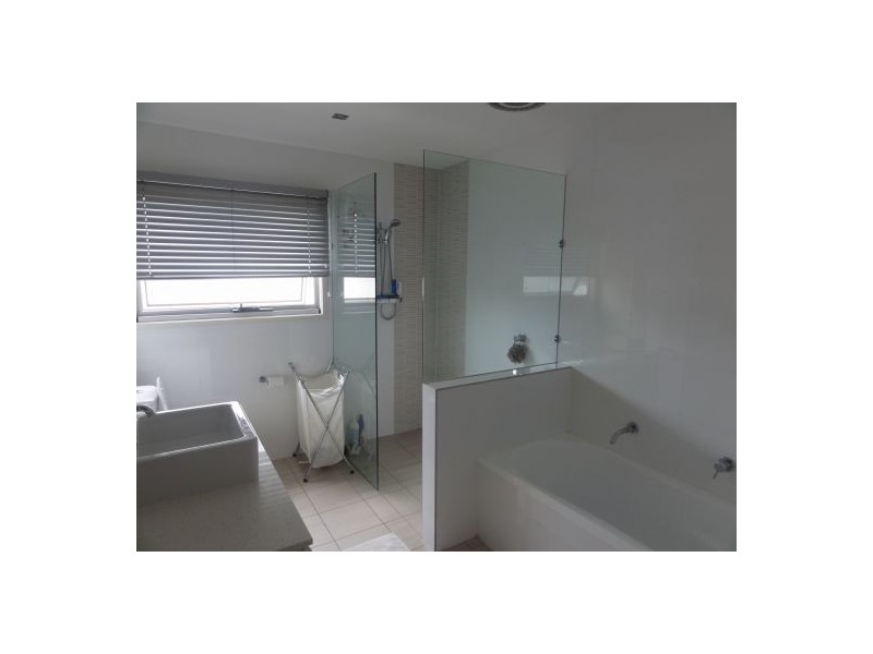 1 Lochaber St, Dutton Park QLD 4102