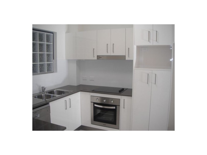 3 26-28 Bradley Street, Kedron QLD 4031