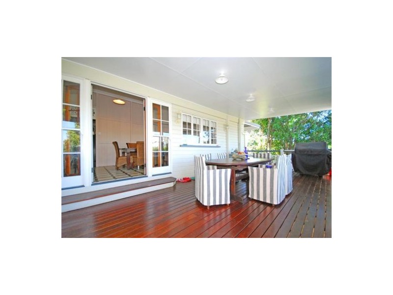 55 Green Street, Yeerongpilly QLD 4105