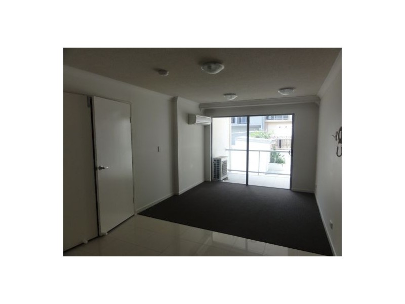 33/108 Nicholson Street, Greenslopes QLD 4120