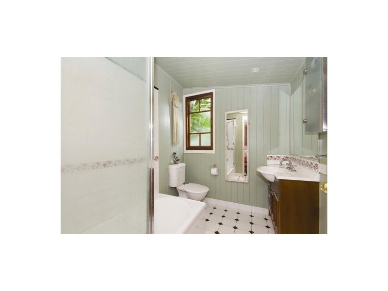 37A Baynes St, Highgate Hill QLD 4101