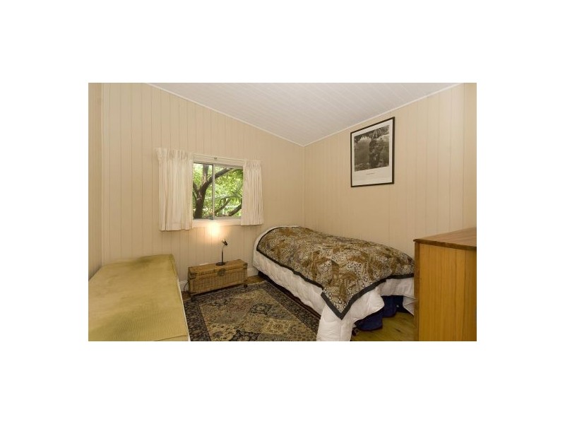 37A Baynes St, Highgate Hill QLD 4101