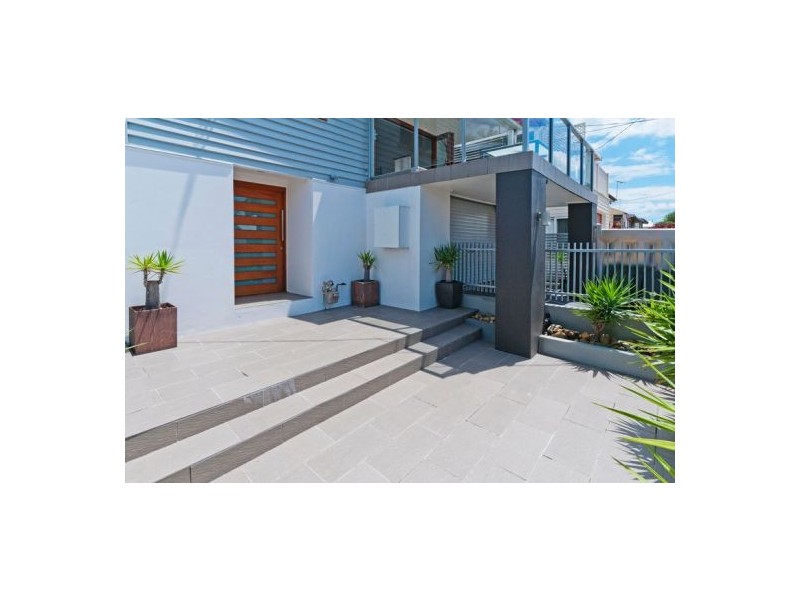 36 Granville St, West End QLD 4101