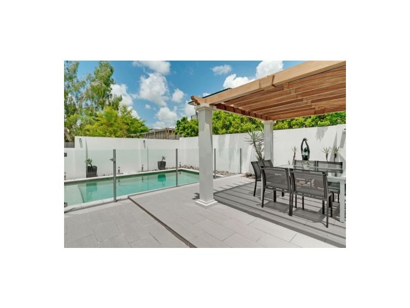 36 Granville St, West End QLD 4101