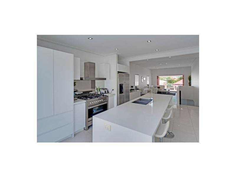 36 Granville St, West End QLD 4101