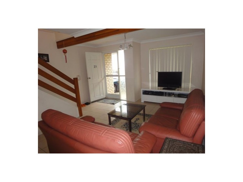 23 76 Condamine Street, Runcorn QLD 4113