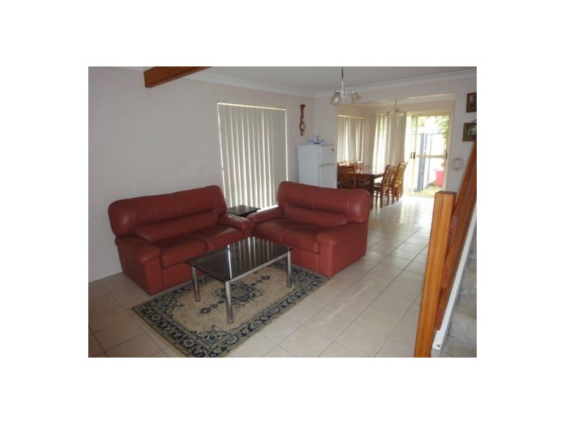 23 76 Condamine Street, Runcorn QLD 4113