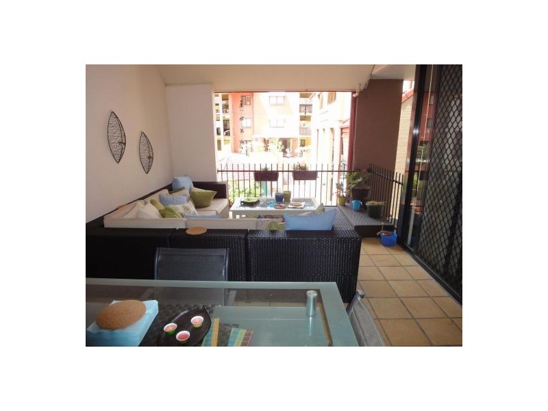 7/120 Sydney St, New Farm QLD 4005