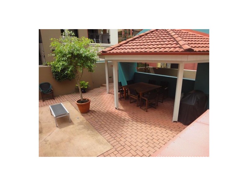 7/120 Sydney St, New Farm QLD 4005