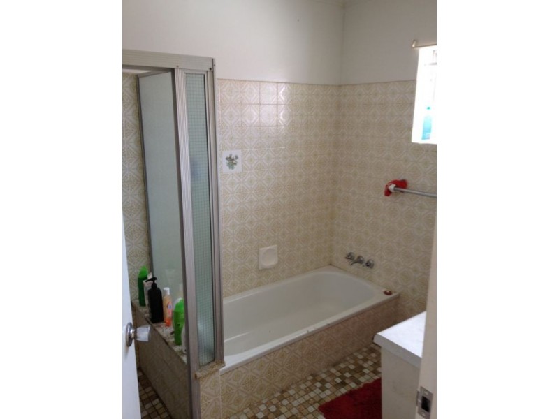 1 12 Jubilee Street, Greenslopes QLD 4120