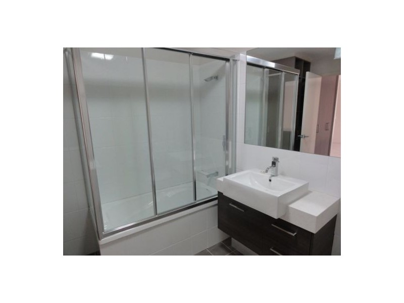 1 6-10 Lutatna Street, Stafford QLD 4053