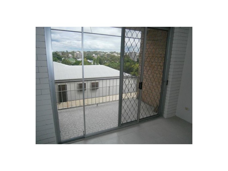 4 311 Boundary Street, West End QLD 4101