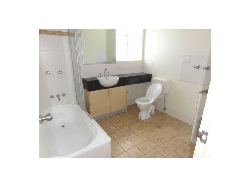 2 16 Devon Street, Yeronga QLD 4104