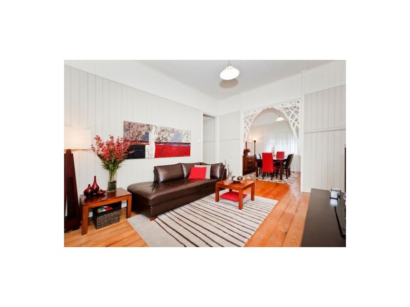 1 Rosecliffe St, Highgate Hill QLD 4101