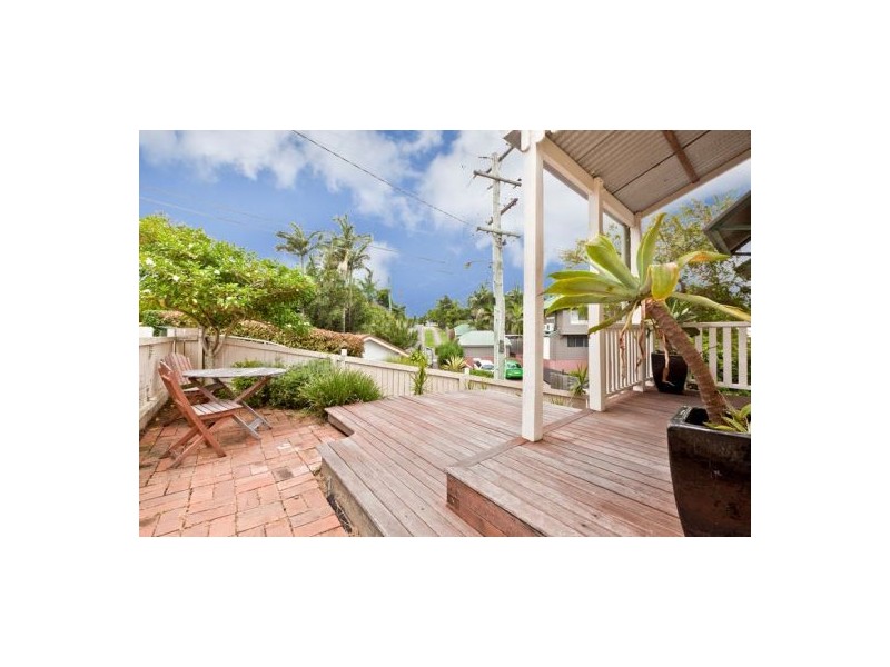 1 Rosecliffe St, Highgate Hill QLD 4101