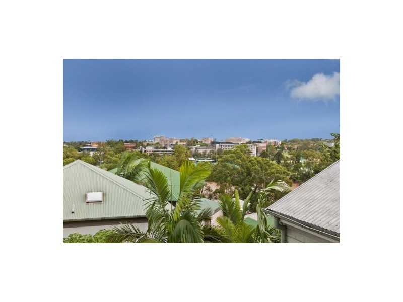 1 Rosecliffe St, Highgate Hill QLD 4101