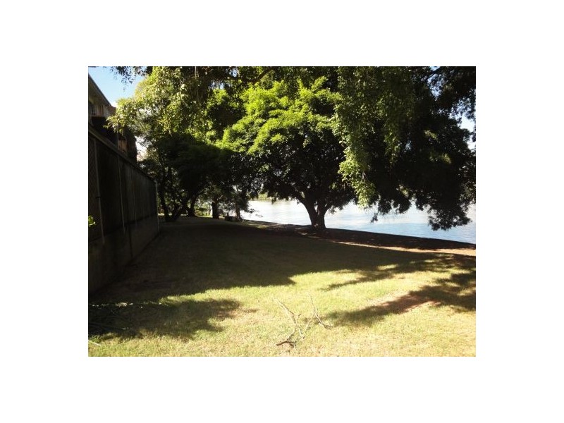 8 10 Carlow Street, West End QLD 4101