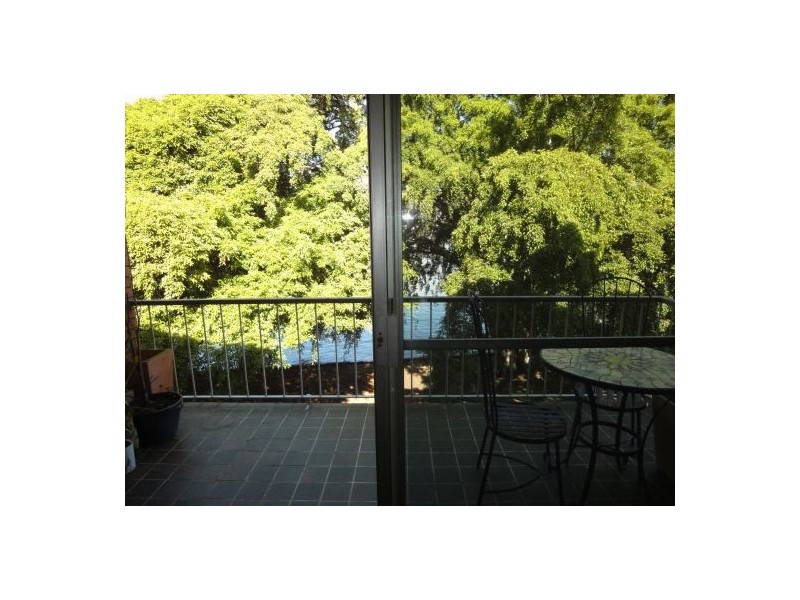 8 10 Carlow Street, West End QLD 4101