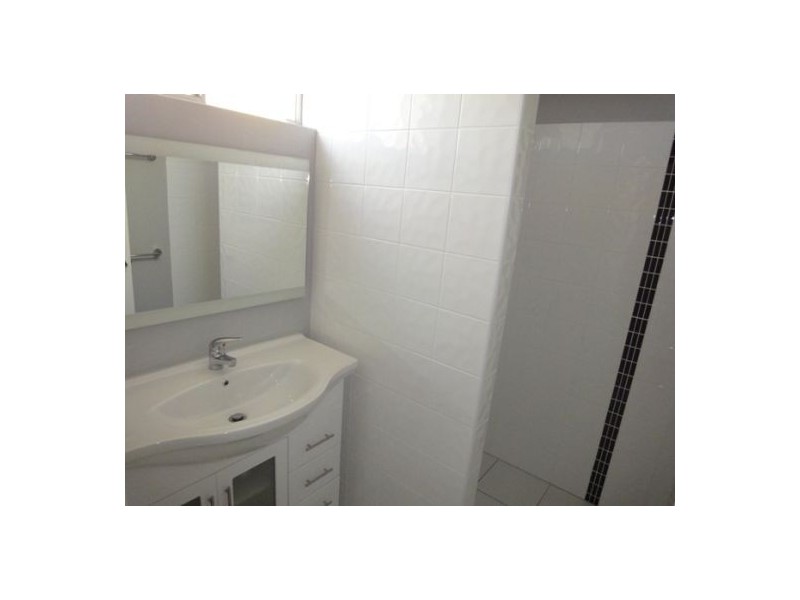 8 10 Carlow Street, West End QLD 4101