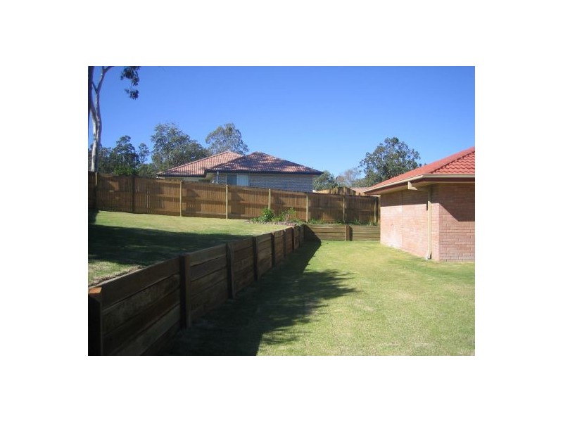 12 Moroney Court, Goodna QLD 4300