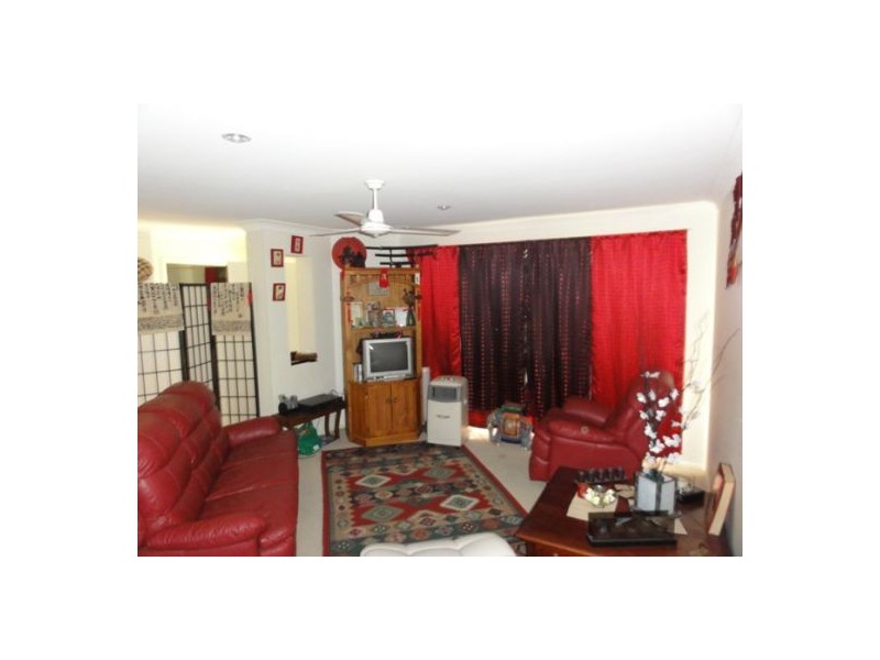 12 Moroney Court, Goodna QLD 4300