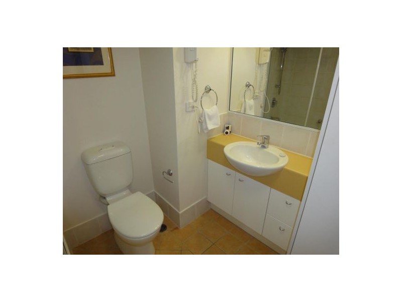 202/220 Melbourne Street, West End QLD 4101