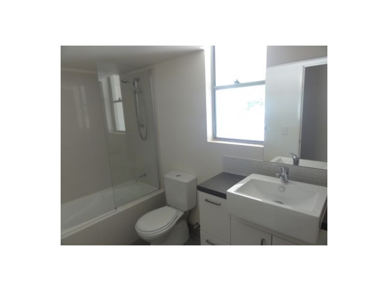 Greenslopes QLD 4120