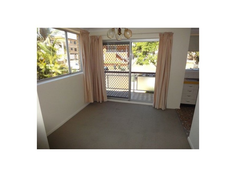 1/44 Kitchener St, Coorparoo QLD 4151