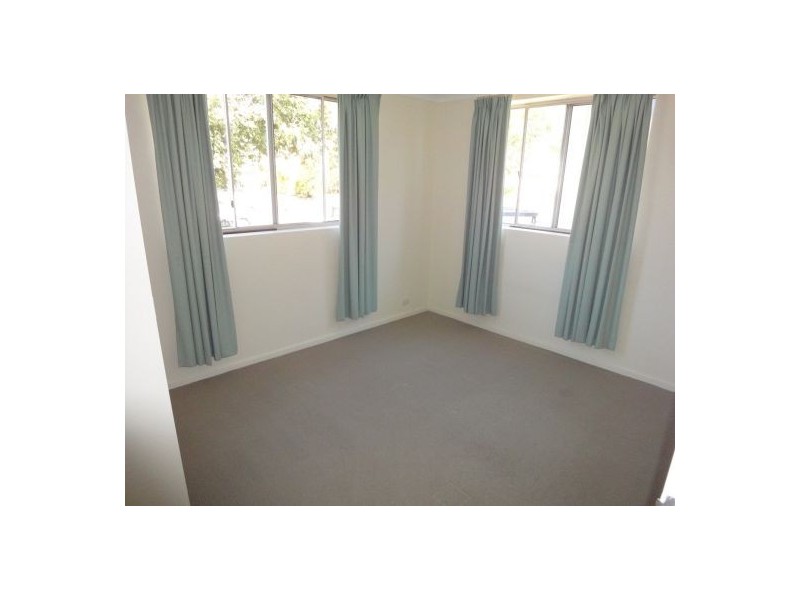 1/44 Kitchener St, Coorparoo QLD 4151