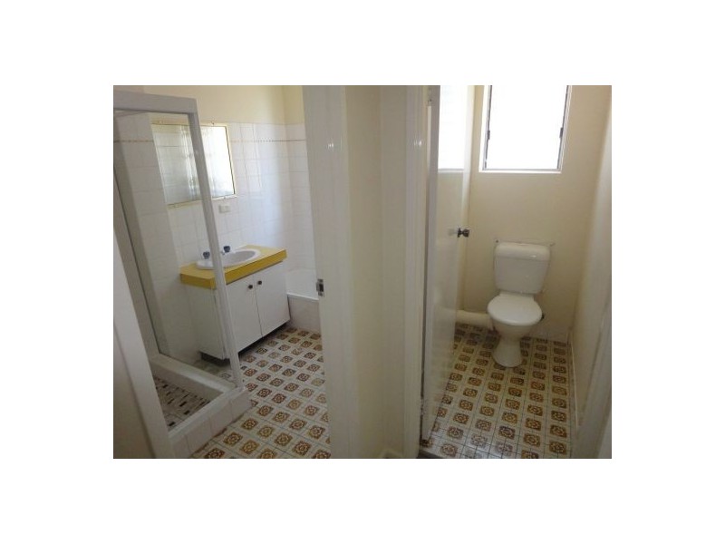 1/44 Kitchener St, Coorparoo QLD 4151