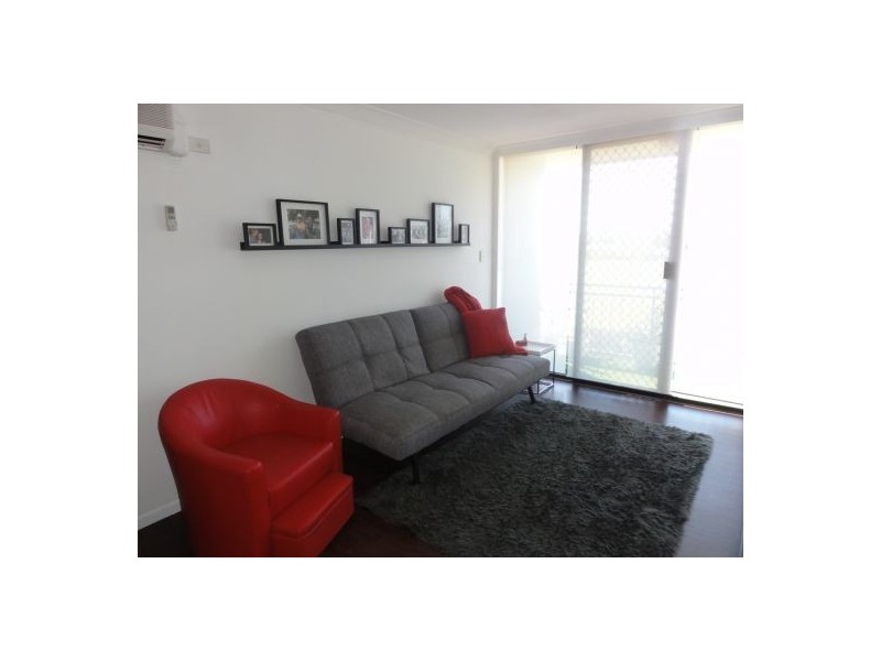 3/574 Kingsford Smith Dr, Hamilton QLD 4007