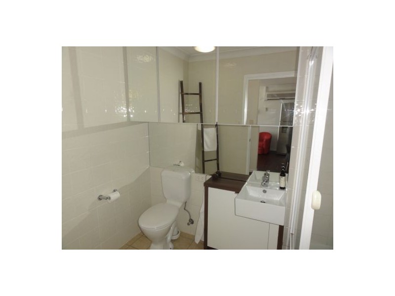 3/574 Kingsford Smith Dr, Hamilton QLD 4007