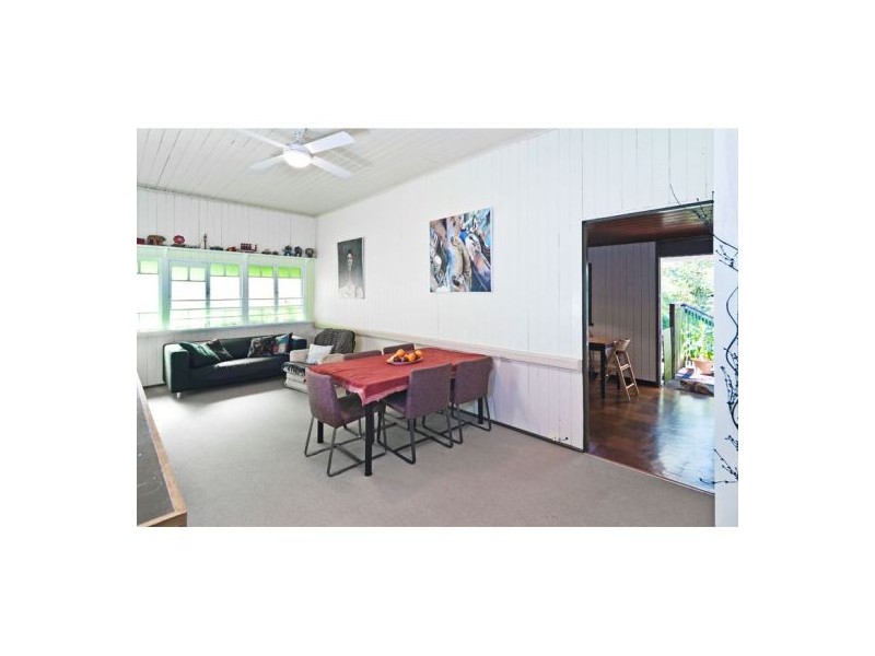 22 Colville Street, Highgate Hill QLD 4101