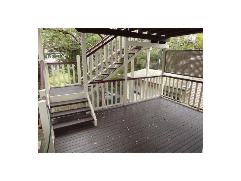 96 Gladstone Rd, Highgate Hill QLD 4101